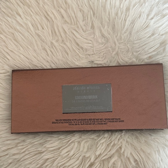 Danessa Myricks Beauty Groundwork Defining Neutrals Palette - Picture 4 of 4